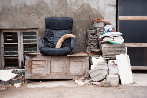 Professional flat clearance in Gunnersbury